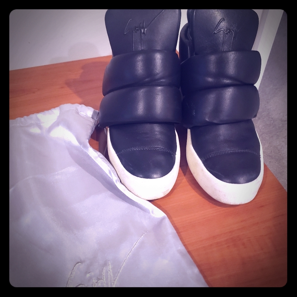 Giuseppe sneakers, size 9.5